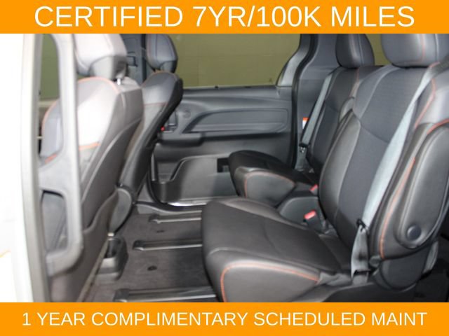 Used 2024 Toyota Sienna XSE w/ XSE Plus Package FWD image 12