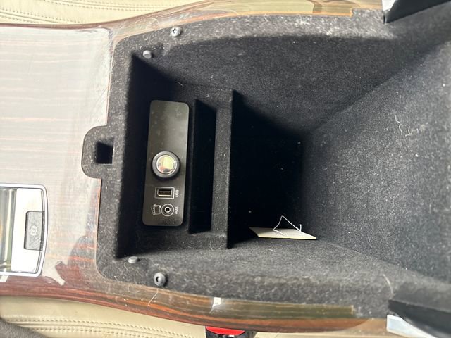 Used 2014 Land Rover Range Rover HSE image 27