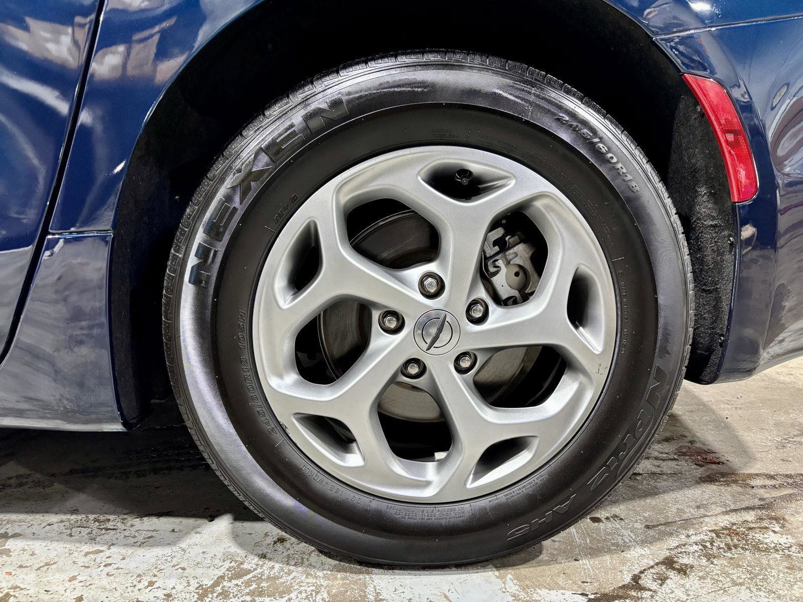 Used 2022 Chrysler Pacifica Limited image 31