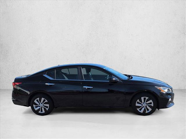 Used 2020 Nissan Altima 2.5 S image 3