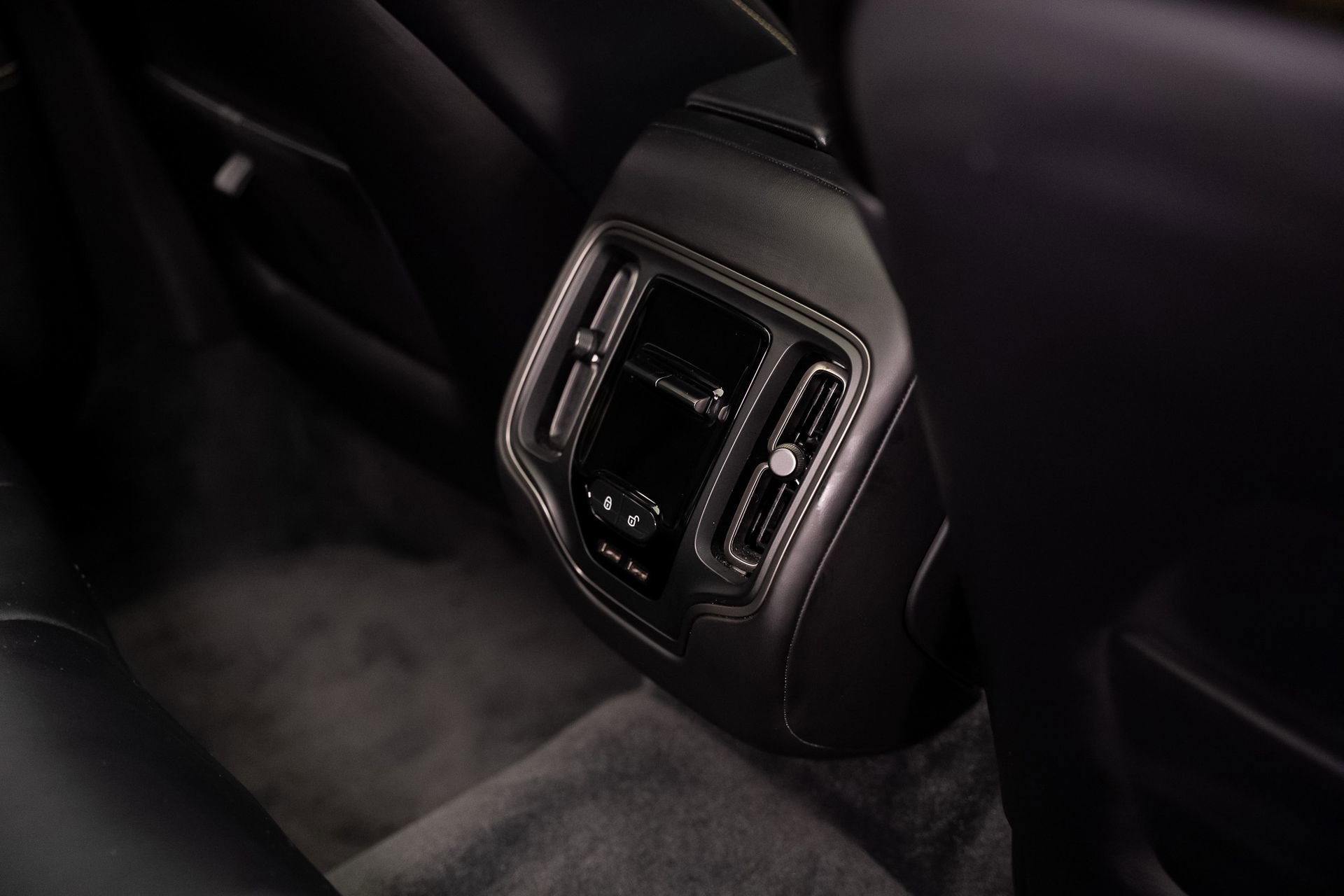 Used 2023 Aston Martin DBX 707 image 72