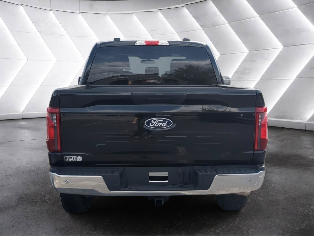 Used 2025 Ford F150 XLT w/ Equipment Group 301A Standard AWD/4WD image 5