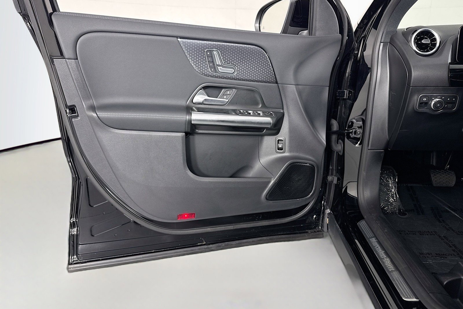 Certified 2026 Mercedes-Benz GLA 250 image 21