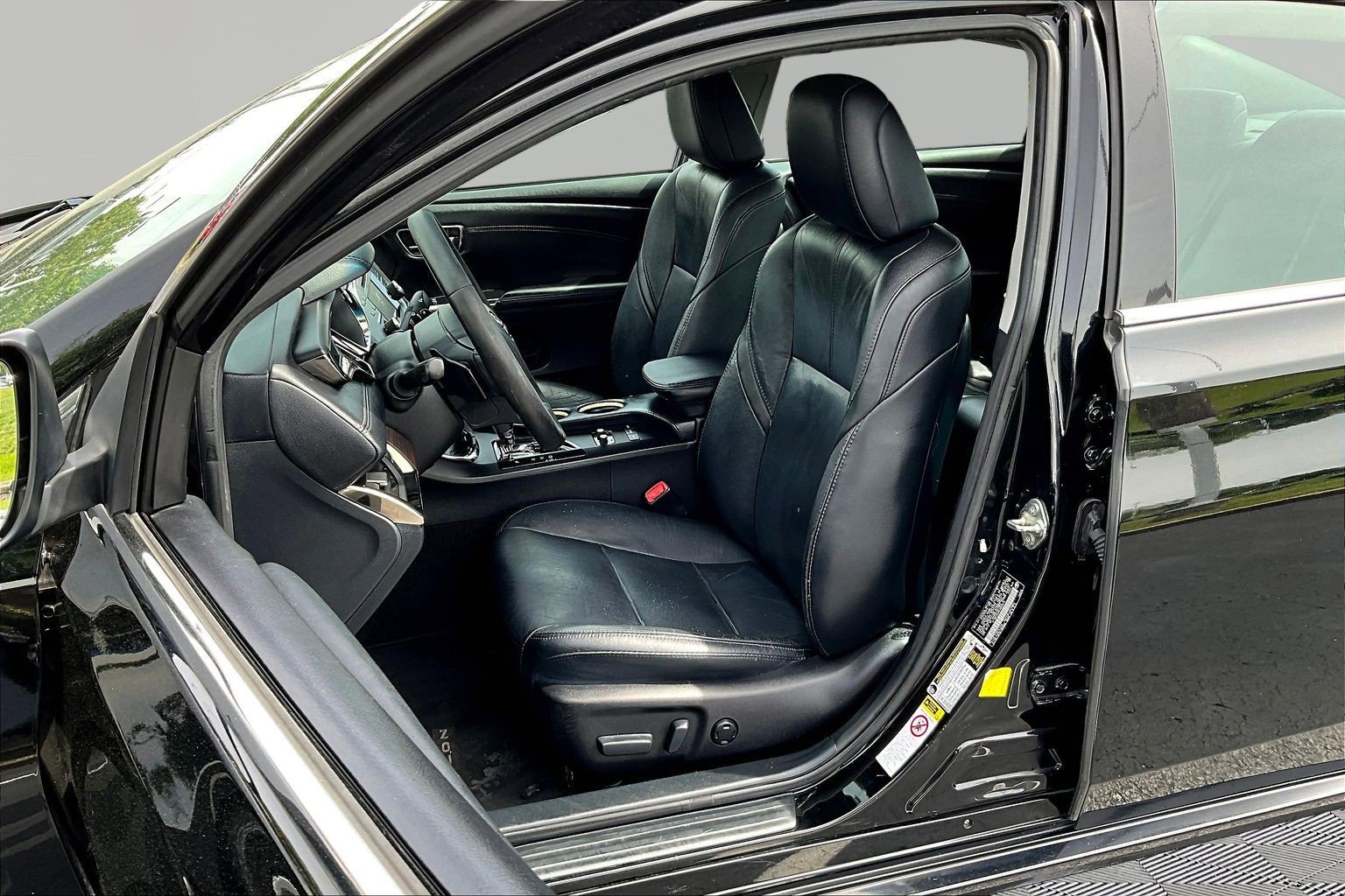 Used 2014 Toyota Avalon XLE Touring FWD image 21