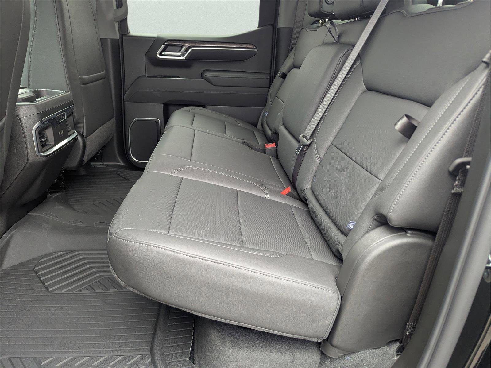 New 2026 Chevrolet Silverado 1500 LTZ w/ LTZ Premium Package image 12