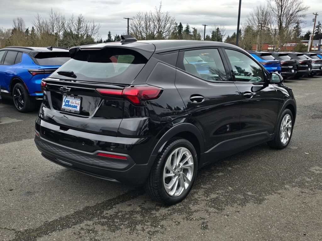 New 2027 Chevrolet Bolt LT w/ Comfort Package FWD image 5