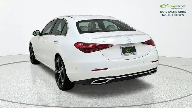 Used 2025 Mercedes-Benz C 300 Sedan image 6