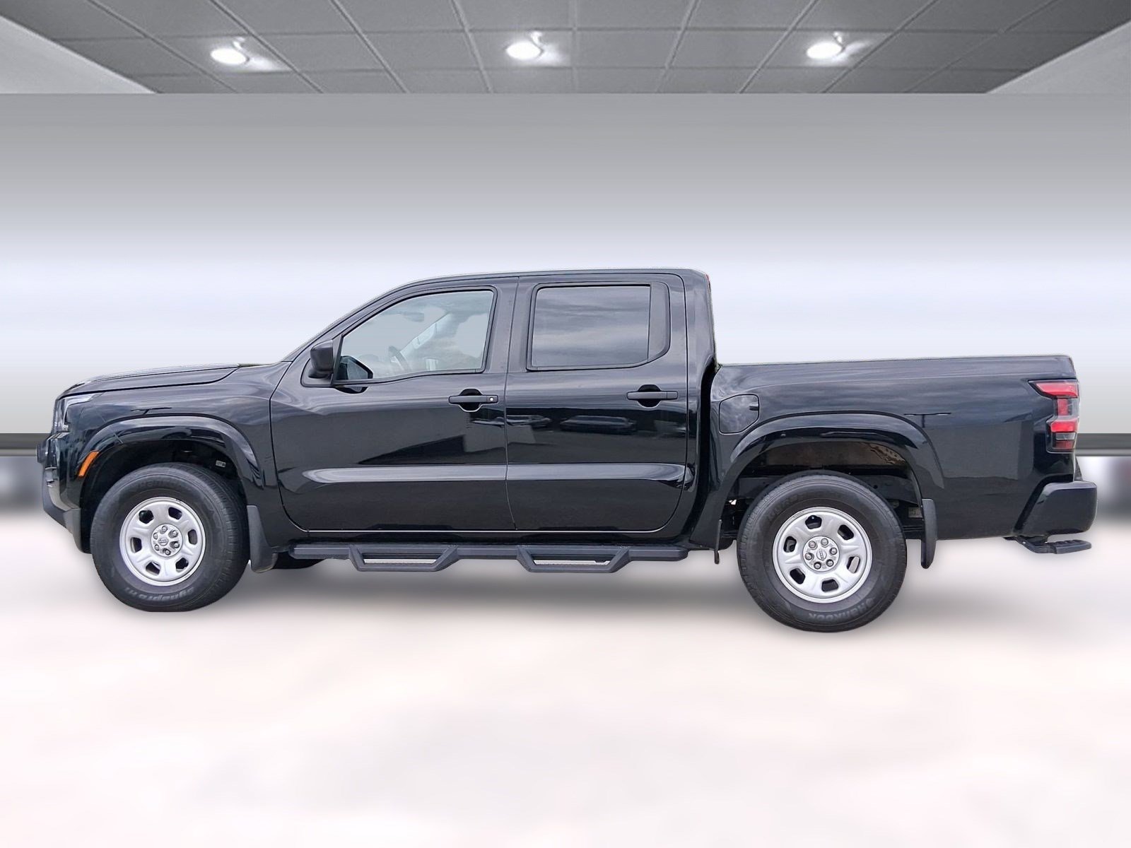 Used 2022 Nissan Frontier S w/ Technology Package image 2