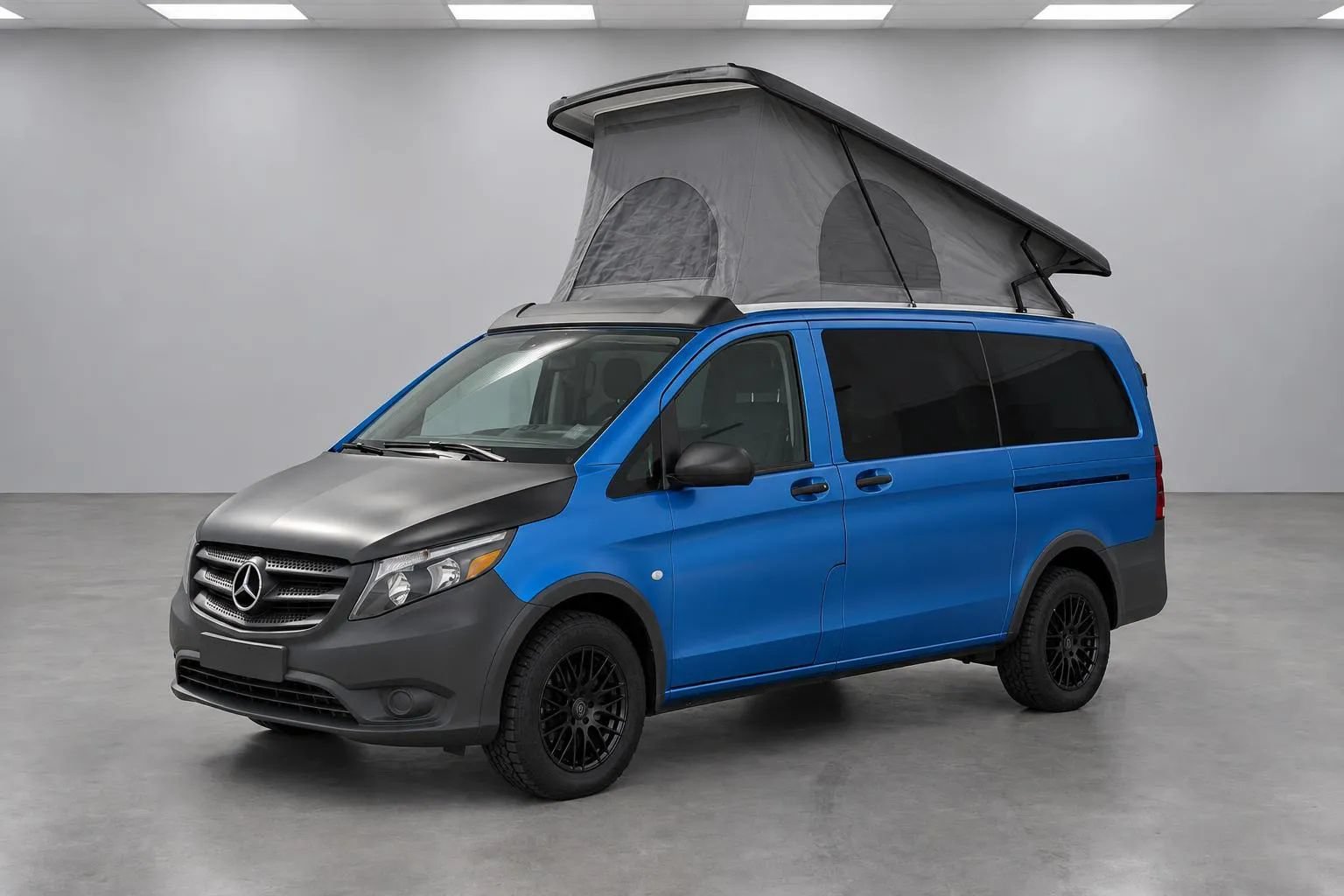 Used 2020 Mercedes-Benz Metris Passenger image 17