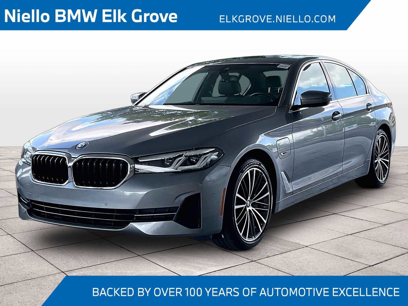 Used 2023 BMW 530e w/ Convenience Package RWD image 1