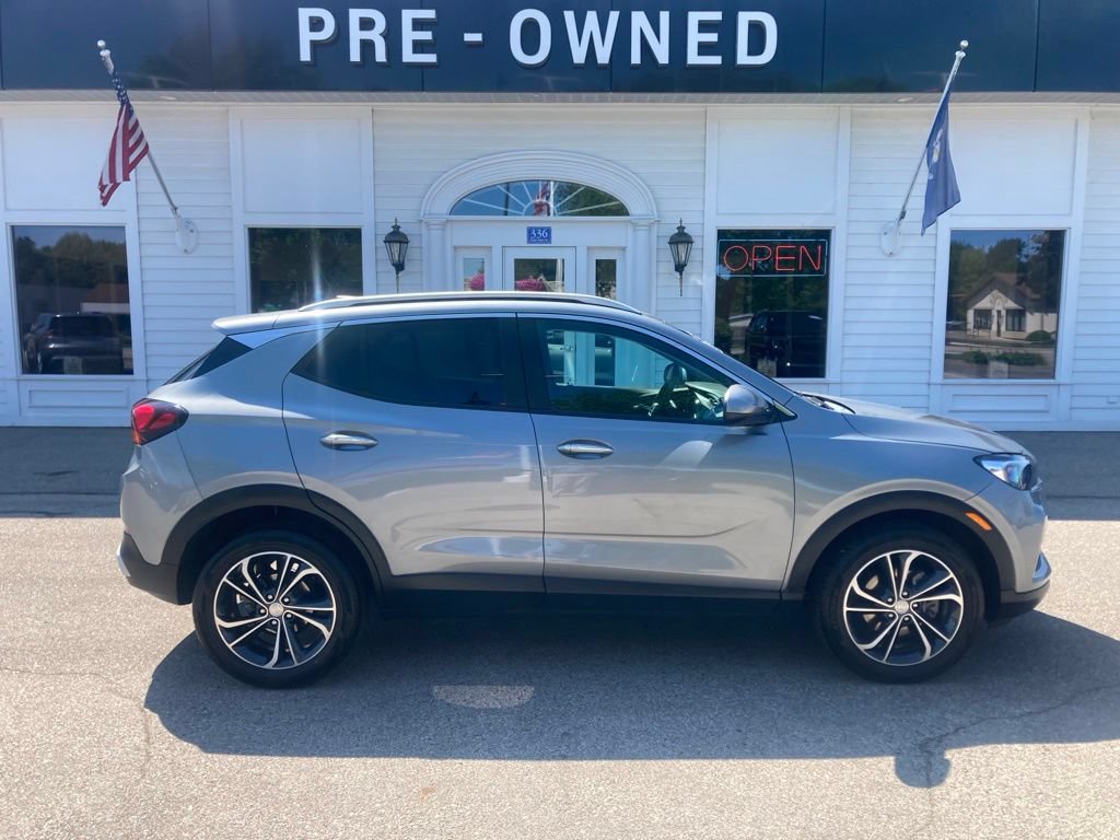 Used 2023 Buick Encore GX Select FWD image 4