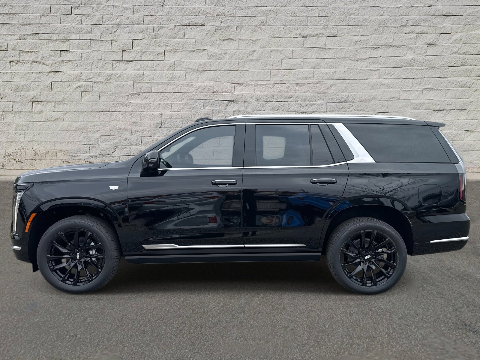 New 2026 Cadillac Escalade Luxury w/ Touring Package image 2