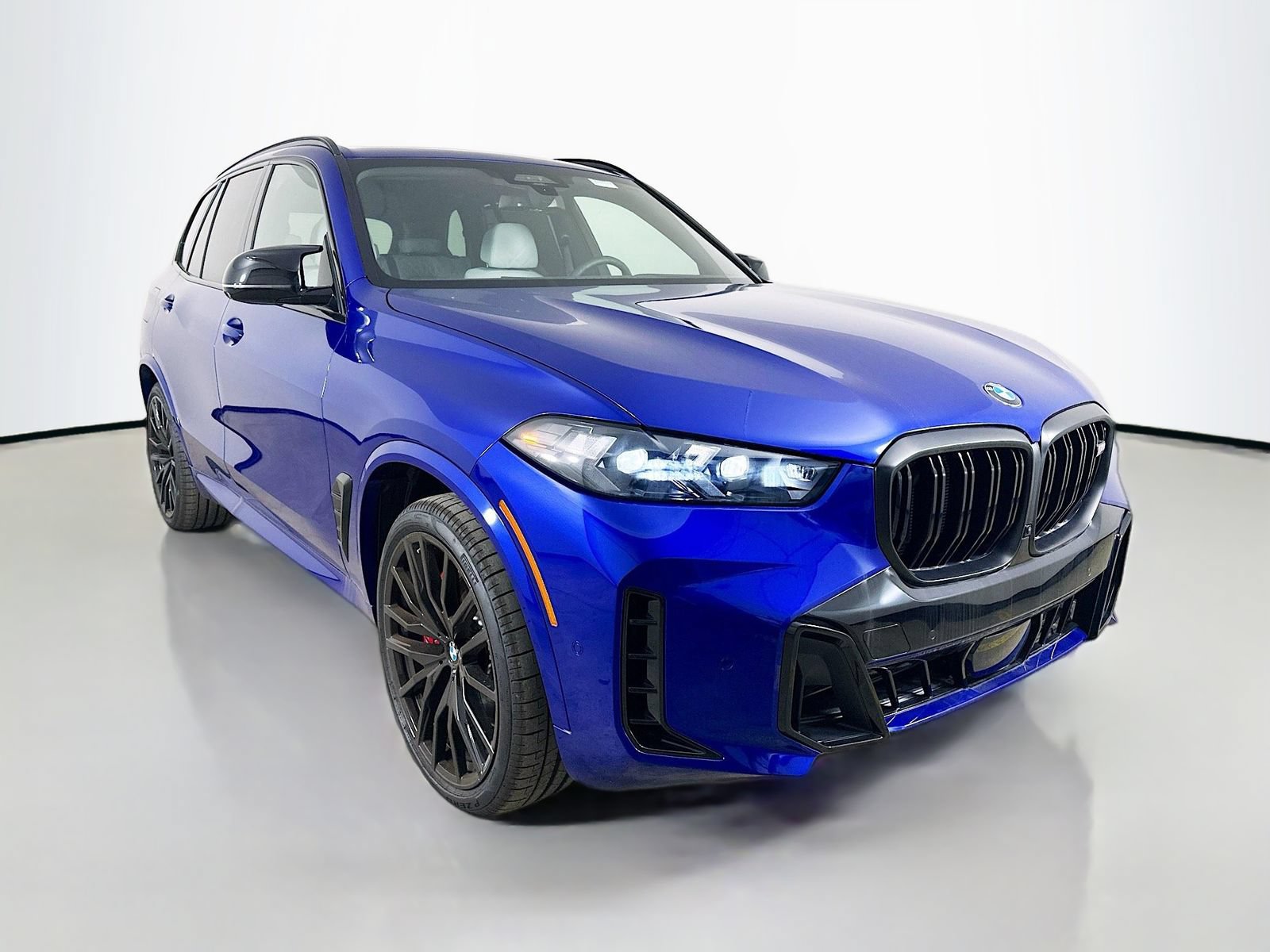 New 2026 BMW X5 M60i AWD/4WD image 3