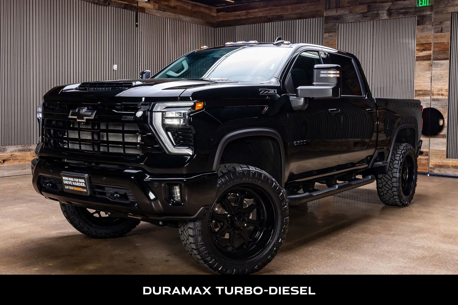 Used 2024 Chevrolet Silverado 2500 LTZ w/ LTZ Plus Package AWD/4WD image 5