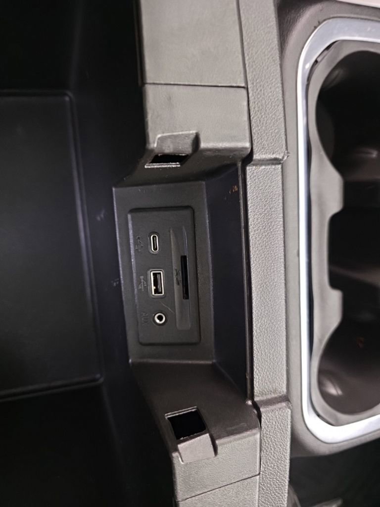 Used 2022 Chevrolet Silverado 1500 LT Trail Boss w/ Convenience Package II image 24