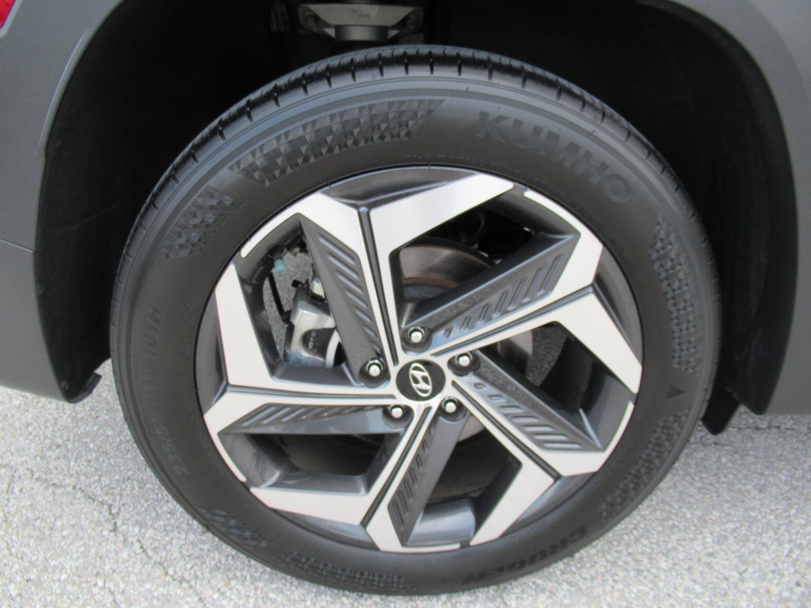 Used 2024 Hyundai Tucson Limited FWD image 8