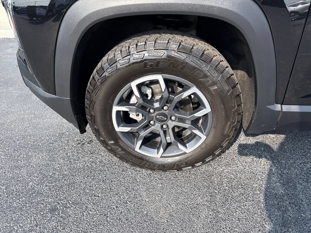Used 2026 Chevrolet Equinox ACTIV AWD/4WD image 29