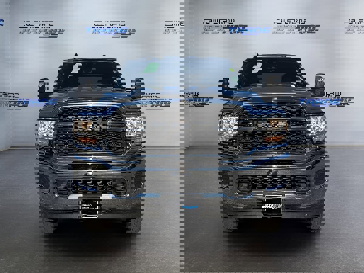 Used 2024 RAM 2500 Tradesman w/ Chrome Appearance Group image 2