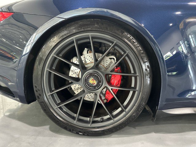 Used 2019 Porsche 911 Carrera GTS RWD image 9
