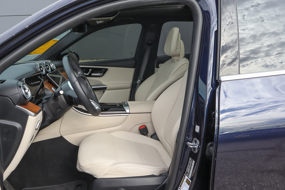 Used 2023 Mercedes-Benz GLC 300 GLC 300 image 7