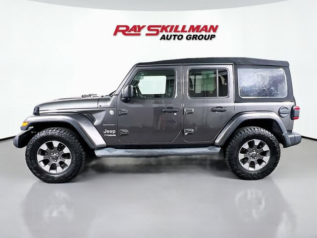 Used 2019 Jeep Wrangler Unlimited Sahara w/ Dual Top Group AWD/4WD image 4