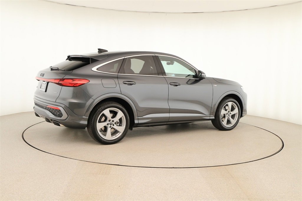 New 2025 Audi Q5 Prestige image 7