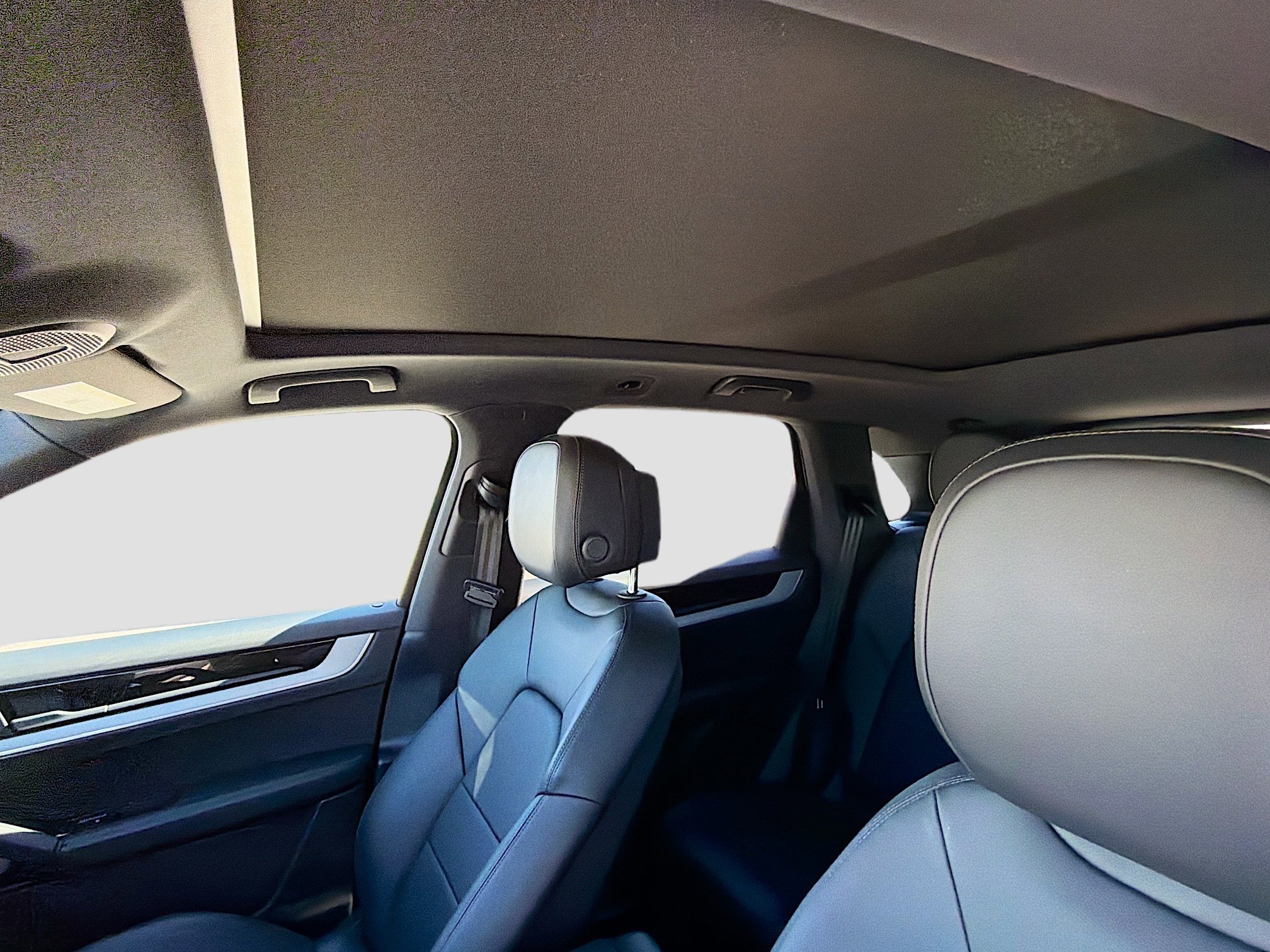 Used 2025 Porsche Cayenne image 34