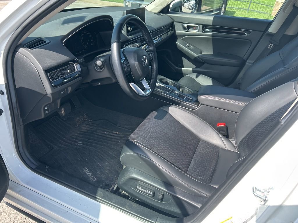 Used 2024 Honda Civic EX-L image 9