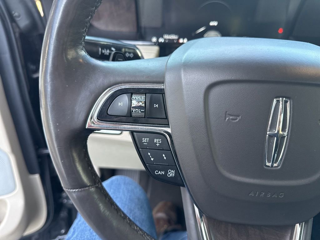 Used 2020 Lincoln Navigator Reserve w/ Luxury Package image 20