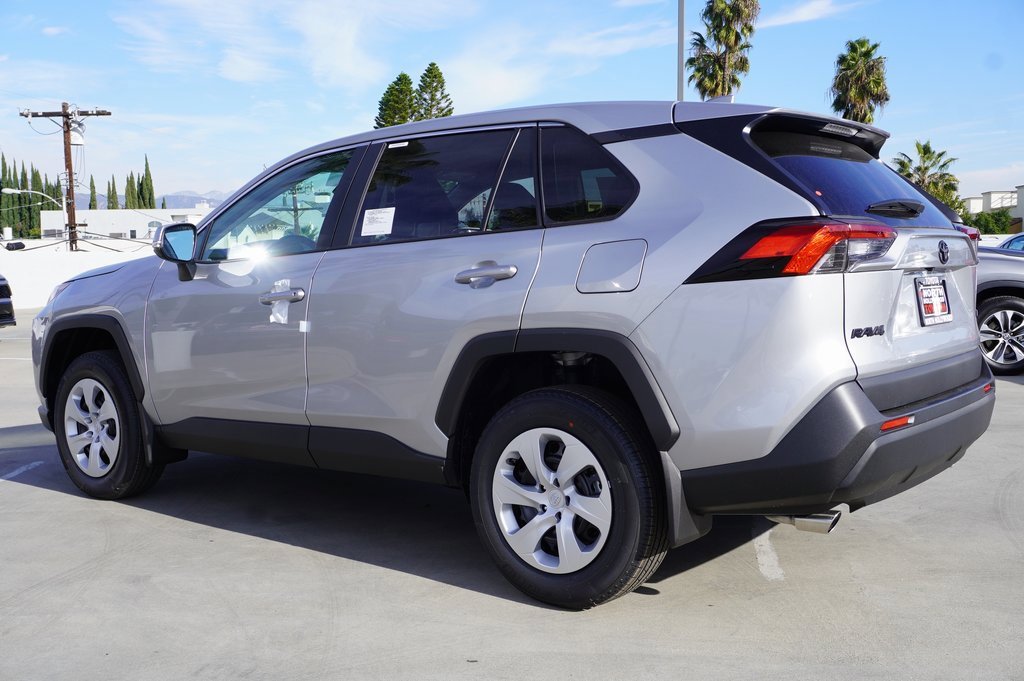 New 2025 Toyota RAV4 LE image 5