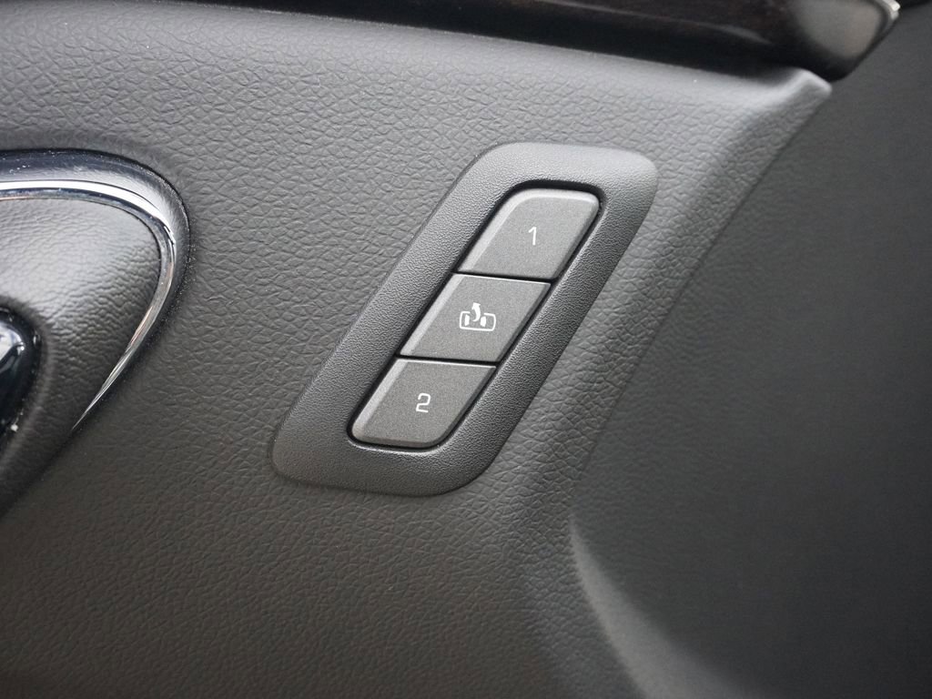 Used 2011 Cadillac CTS V RWD image 32