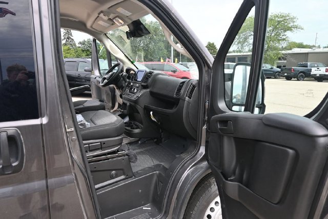 New 2026 RAM ProMaster 2500 w/ Crew Van Package FWD image 41