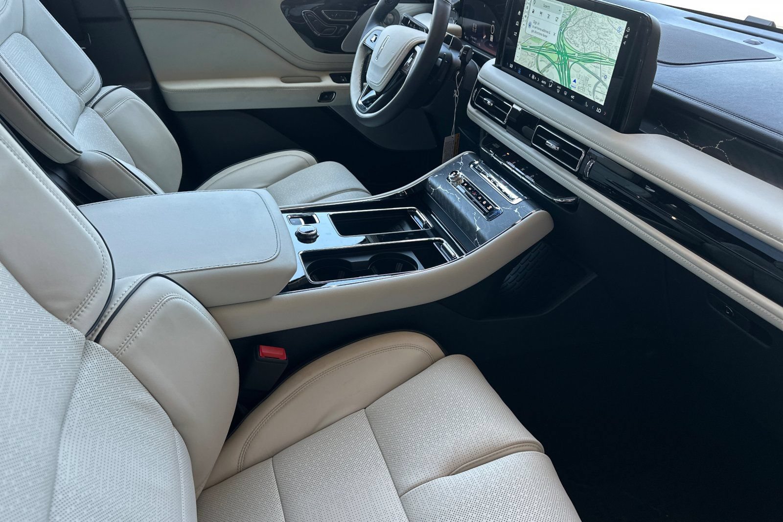 New 2026 Lincoln Aviator Black Label w/ Black Label Special Edition AWD/4WD image 16