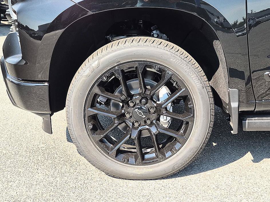 New 2026 Chevrolet Silverado 1500 High Country w/ High Country Premium Package AWD/4WD image 10