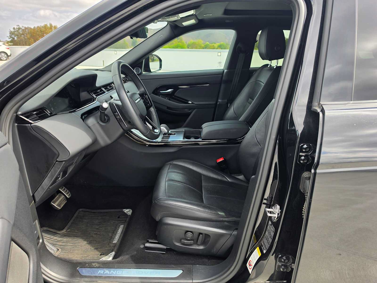 Used 2024 Land Rover Range Rover Evoque Dynamic SE AWD/4WD image 20