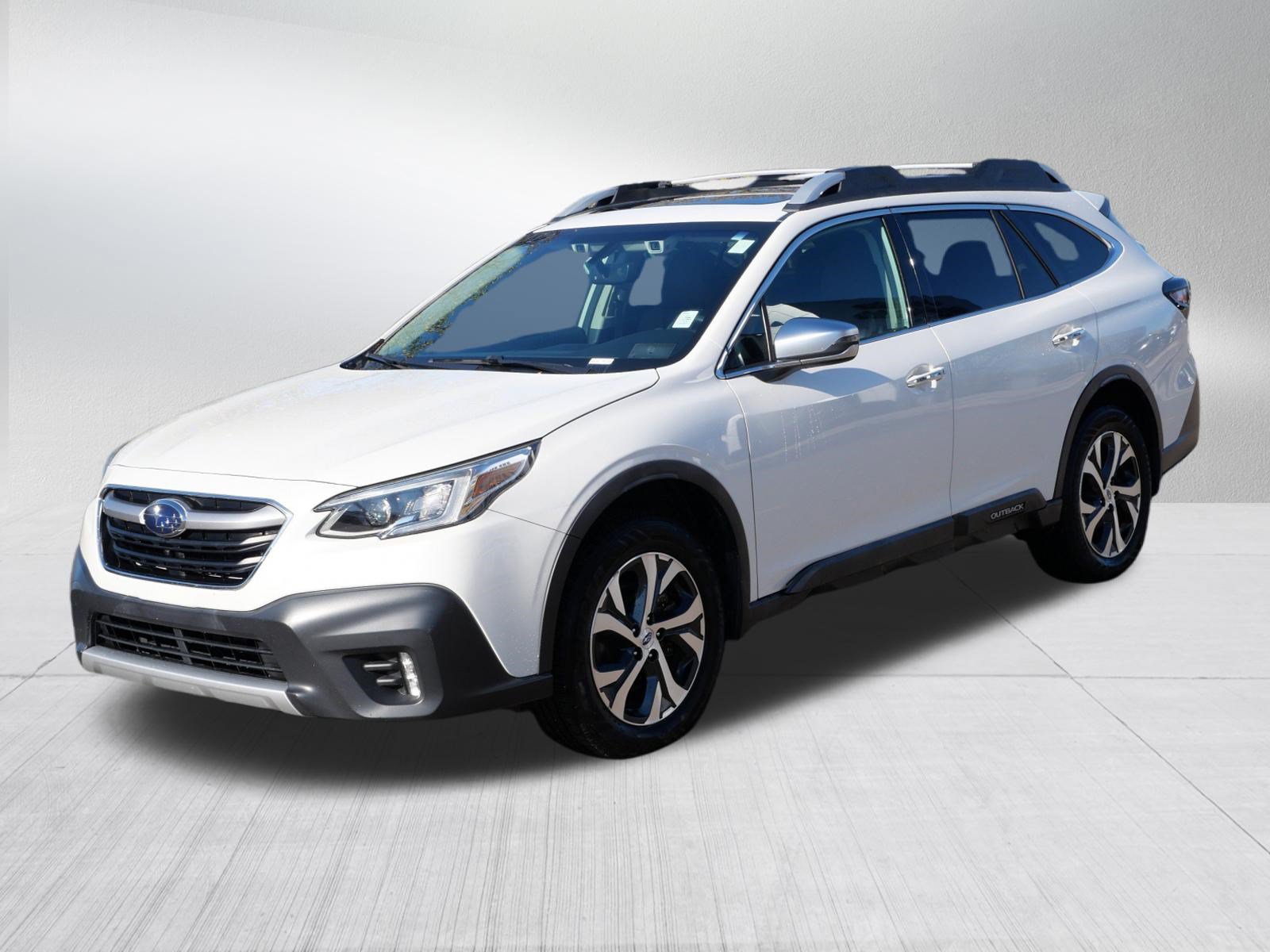 Used 2020 Subaru Outback Touring w/ Popular Package #2 AWD/4WD image 3