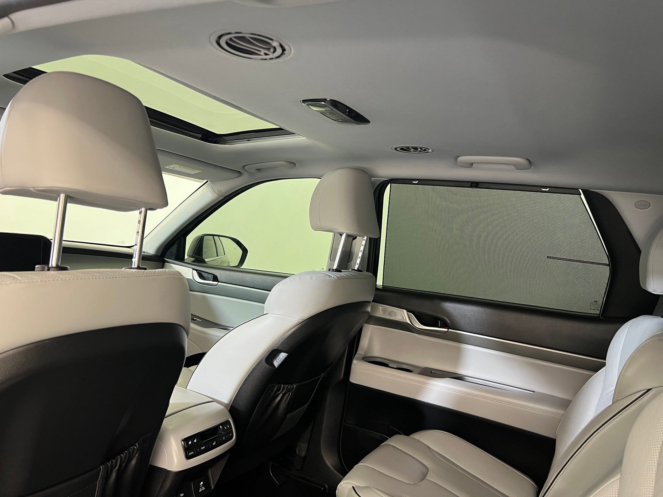 Used 2024 Hyundai Palisade SEL w/ Premium Package image 30