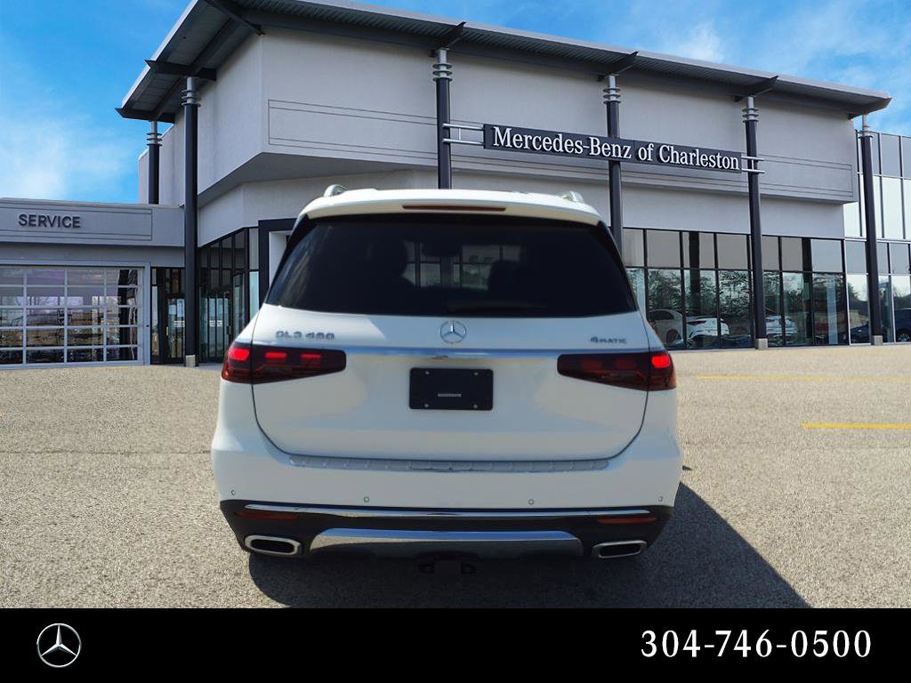 Used 2025 Mercedes-Benz GLS 450 4MATIC image 4