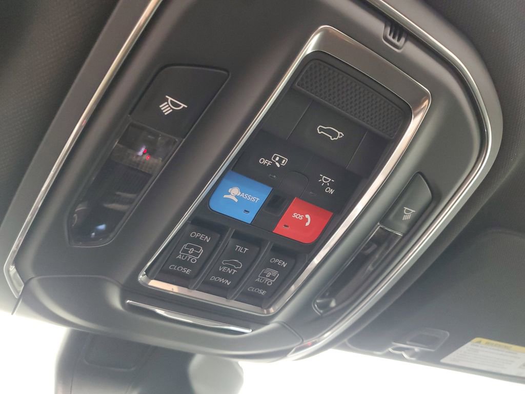 New 2025 Jeep Grand Cherokee L Limited image 24