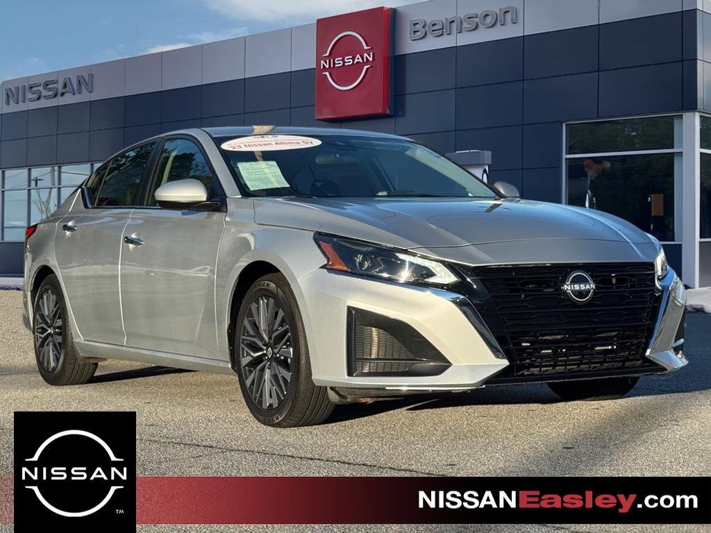 Used 2023 Nissan Altima 2.5 SV