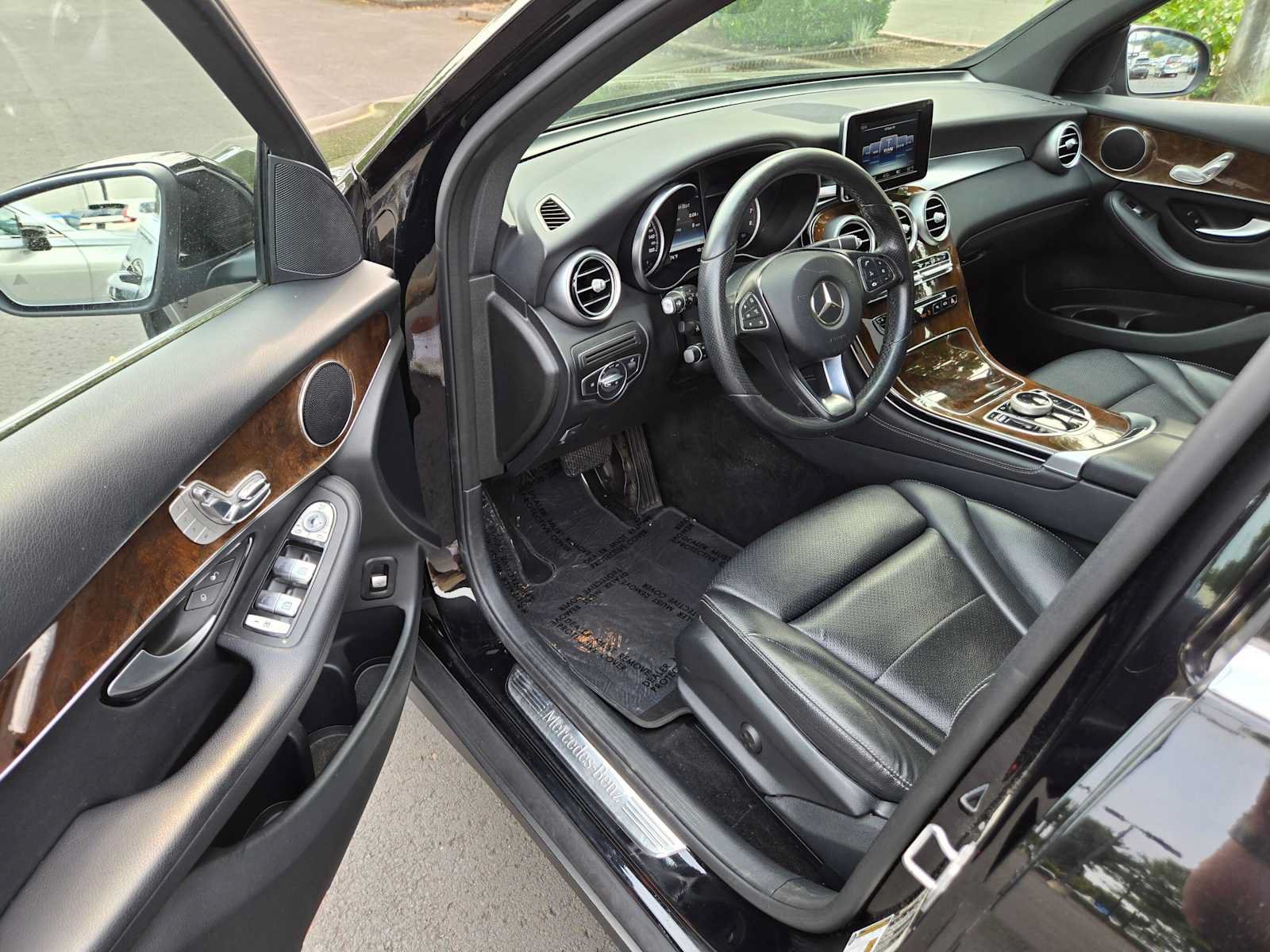 Used 2017 Mercedes-Benz GLC 300 image 19