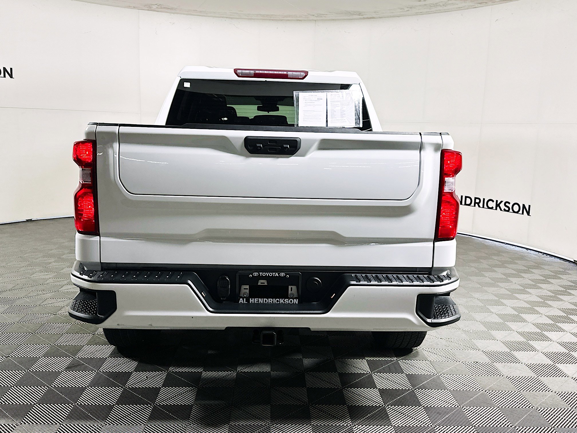 Used 2023 Chevrolet Silverado 1500 Custom image 4