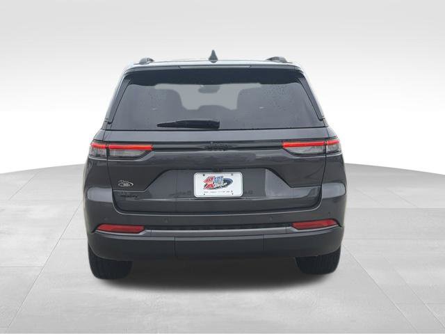 Used 2026 Jeep Grand Cherokee Limited w/ Limited Altitude Package AWD/4WD image 6