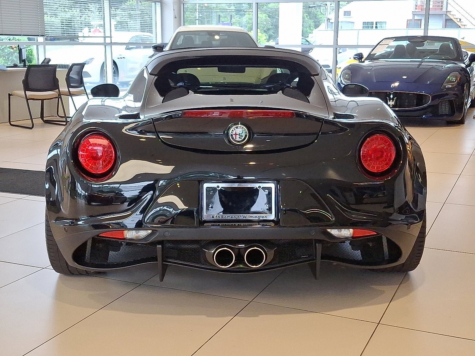 Used 2018 Alfa Romeo 4C Spider w/ Spider Track Package 3 RWD image 5