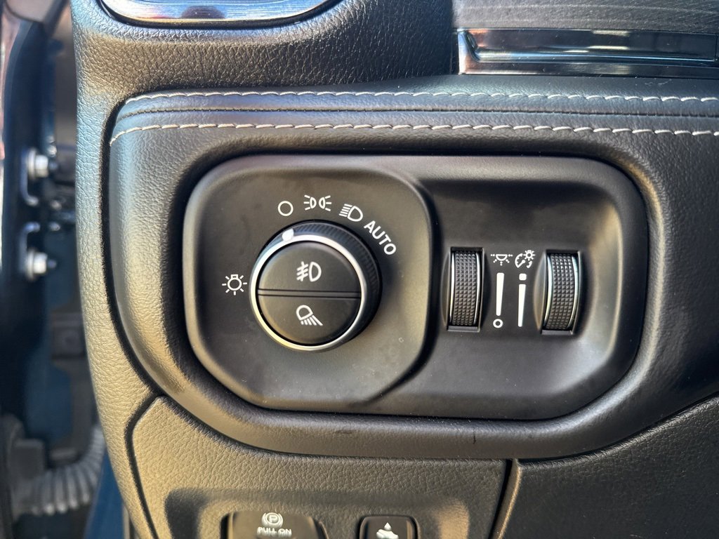 Used 2023 RAM 1500 Limited image 31