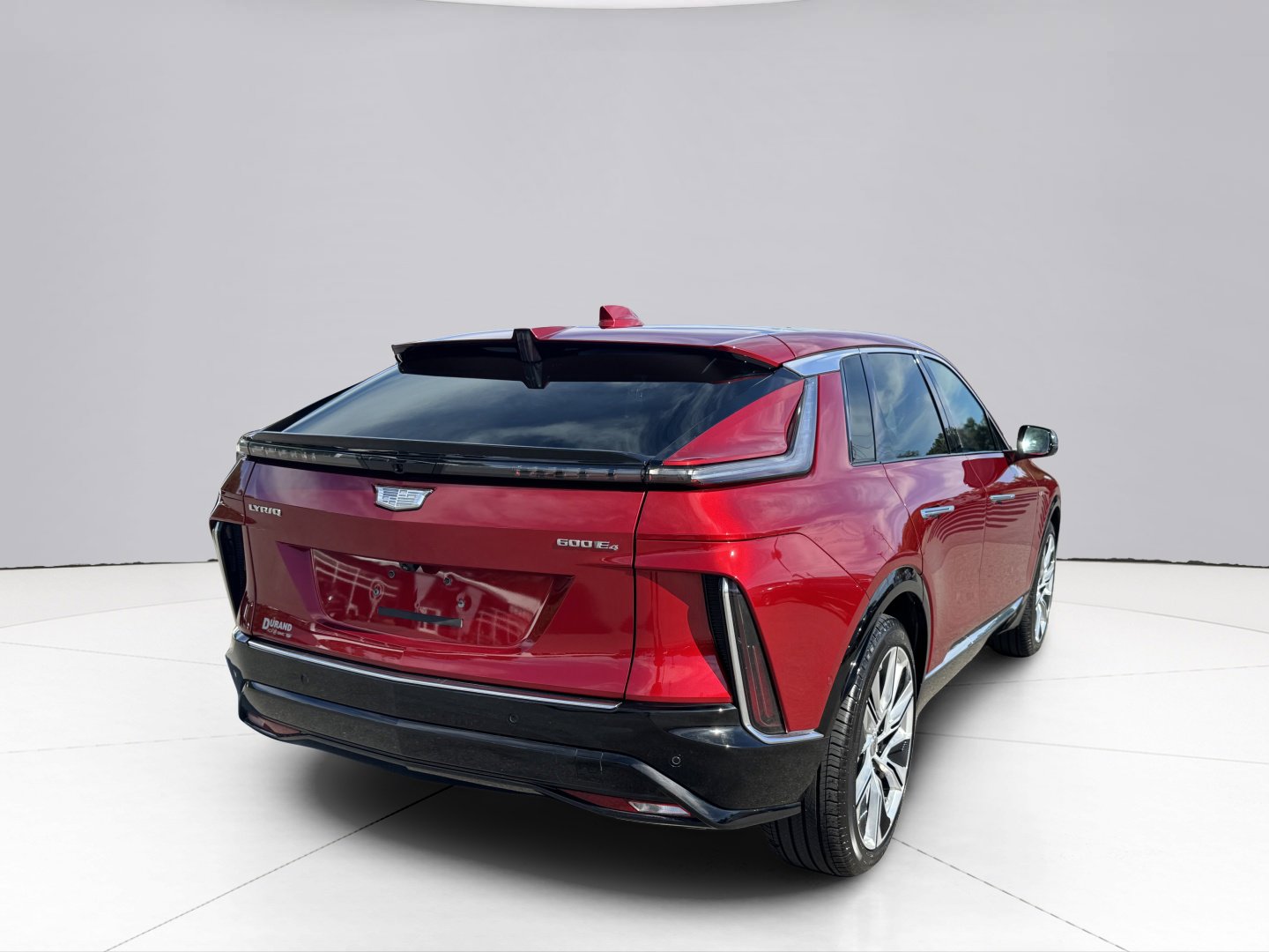 Used 2024 Cadillac Lyriq Luxury w/ LPO, Floor Liner Package image 5