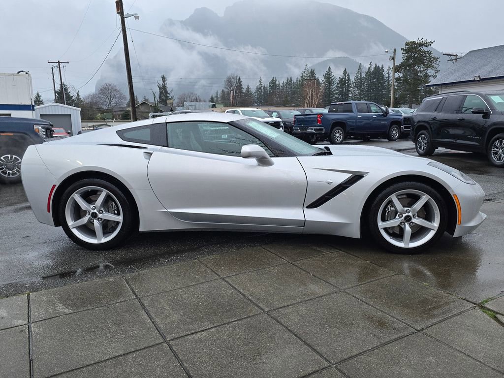 Used 2014 Chevrolet Corvette Stingray Coupe w/ 2LT Preferred Equipment Group image 5