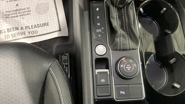 Used 2023 Volkswagen Atlas Cross Sport SE AWD/4WD image 21