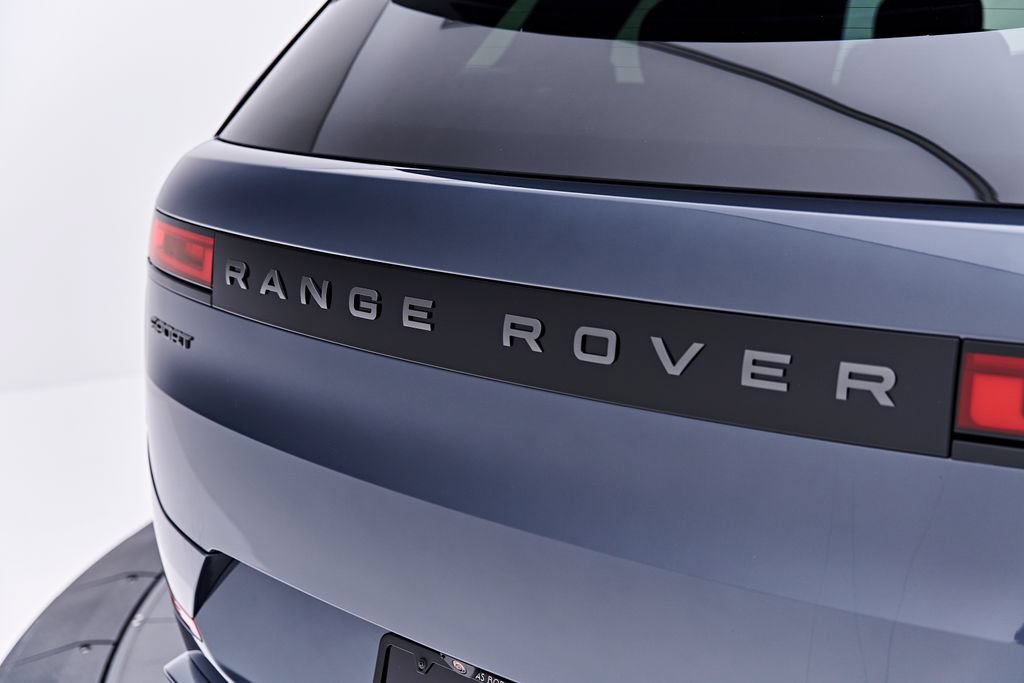 Used 2025 Land Rover Range Rover Sport Dynamic SE AWD/4WD image 33