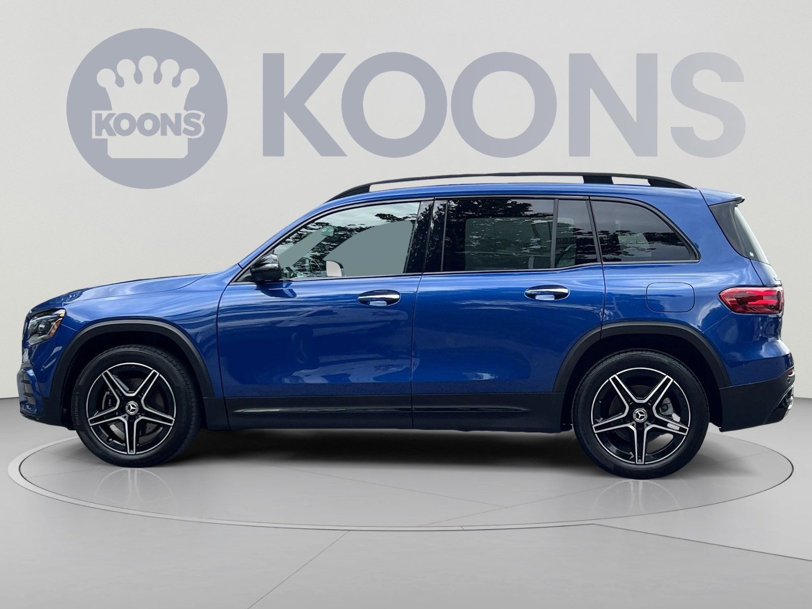 Used 2026 Mercedes-Benz GLB 250 4MATIC image 7